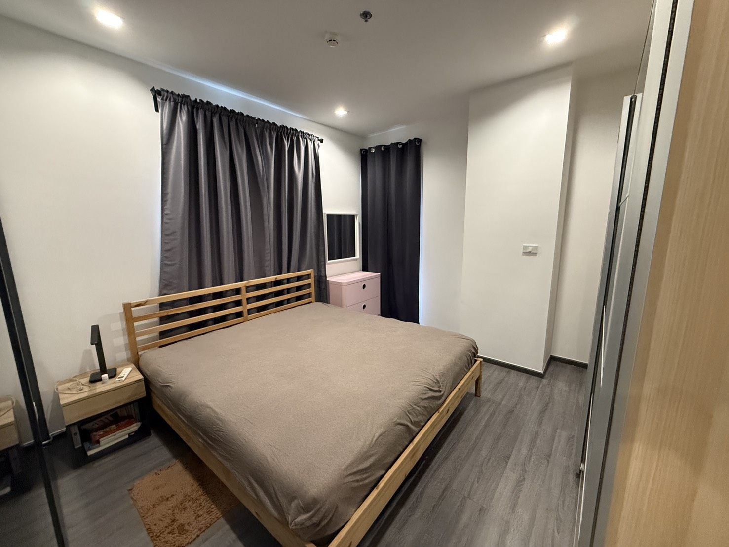 The Rich Sathorn Taksin Corner Unit